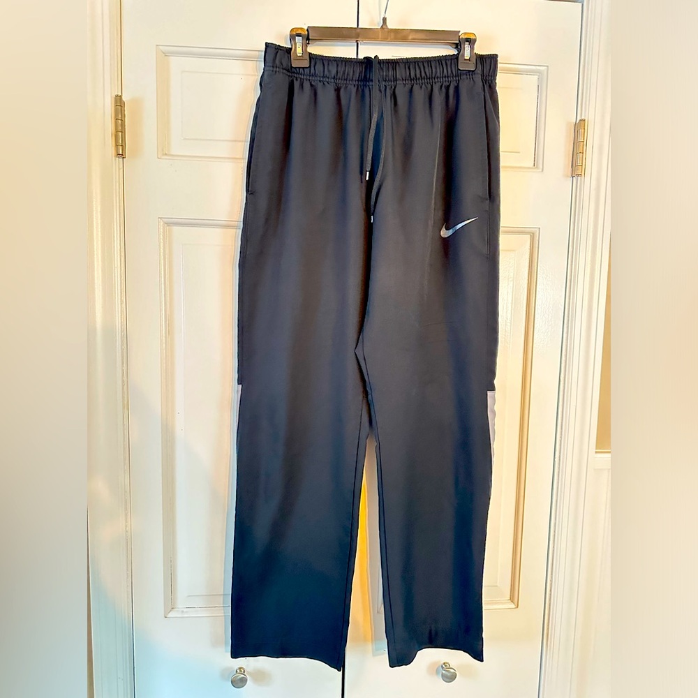 Men’s Nike dry-fit running pants